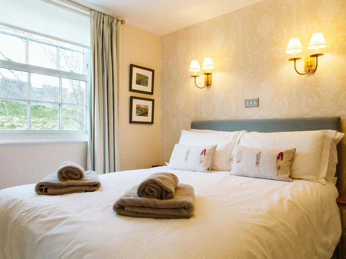 Villa Abbeygate House York 0*,