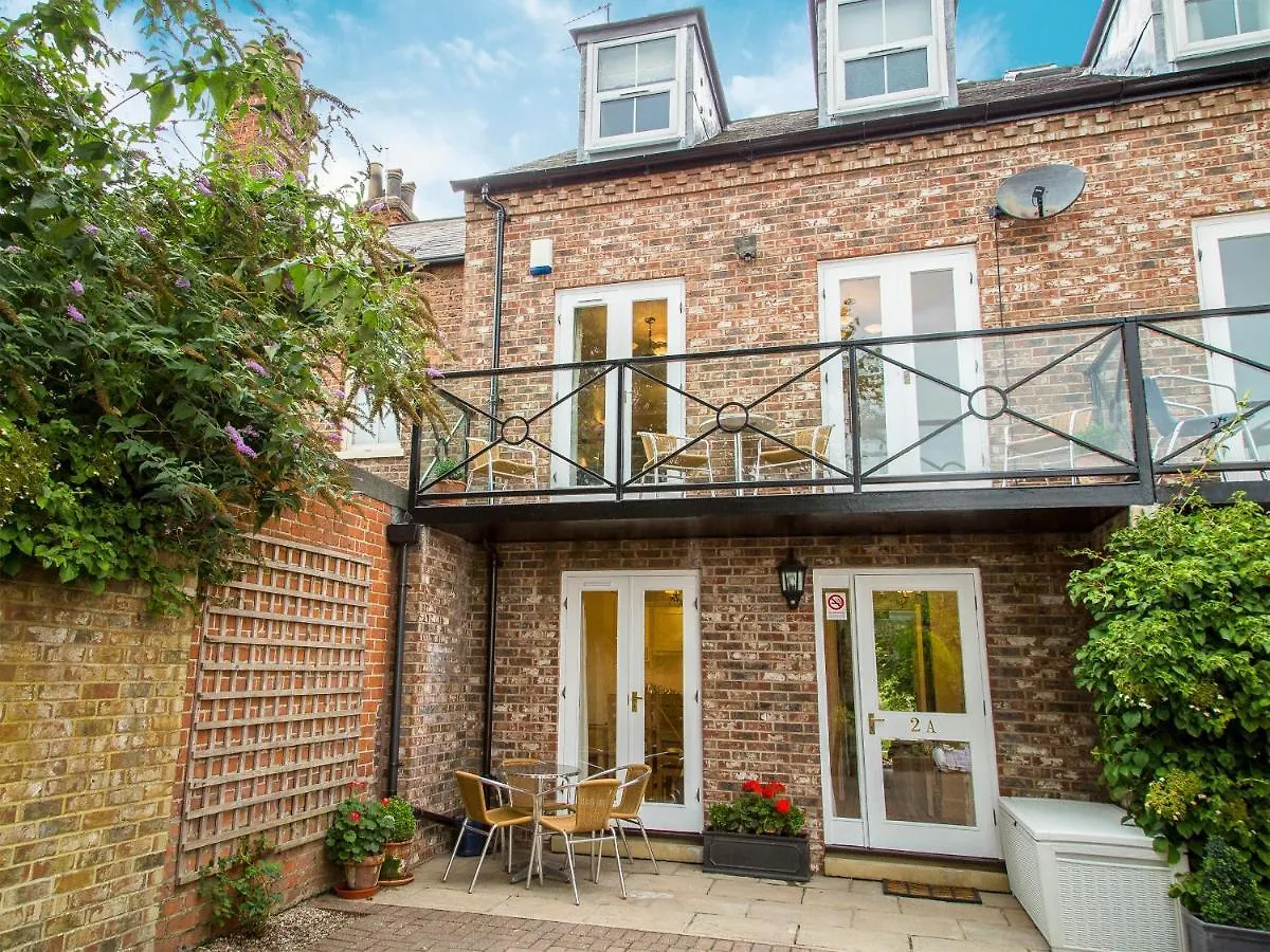 Villa Abbeygate House York